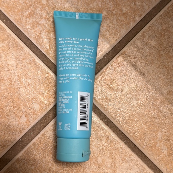 TULA Skincare The Cult Classic Purifying Face Cleanser - Picture 2 of 2